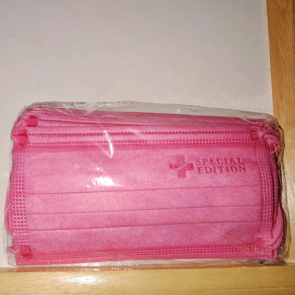 Medic Therapeutics Face masks. PACK OF 10-NEW